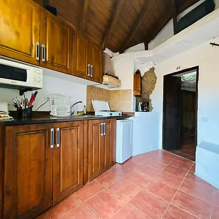 Casa Cueva Manuel Y Maria El Juncal